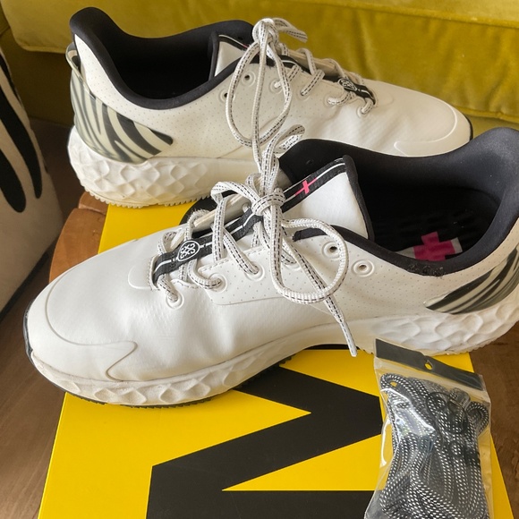 GFORE GOLF SHOE WOMENS WHITE/ZEBRA/PINK ACCENTS - Picture 6 of 6